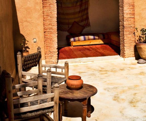 Oumnas Tigmi Bed & Breakfast エクステリア 写真
